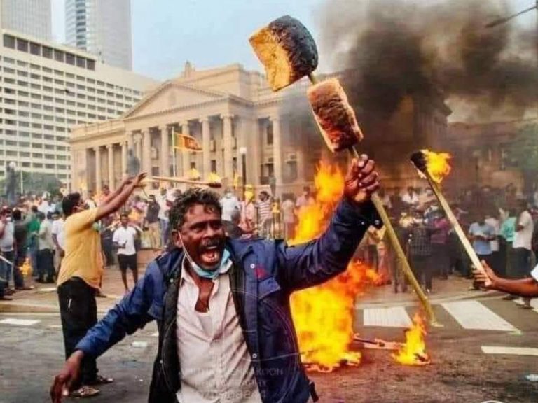 ආණ්ඩුව පන්නා දැමිය හැකිද ? – දයාපාල තිරණාගම