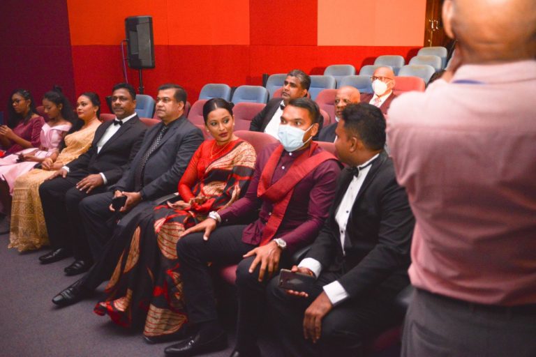 ක්‍රීඩාවේ විවිධ පැති ඇගයේ