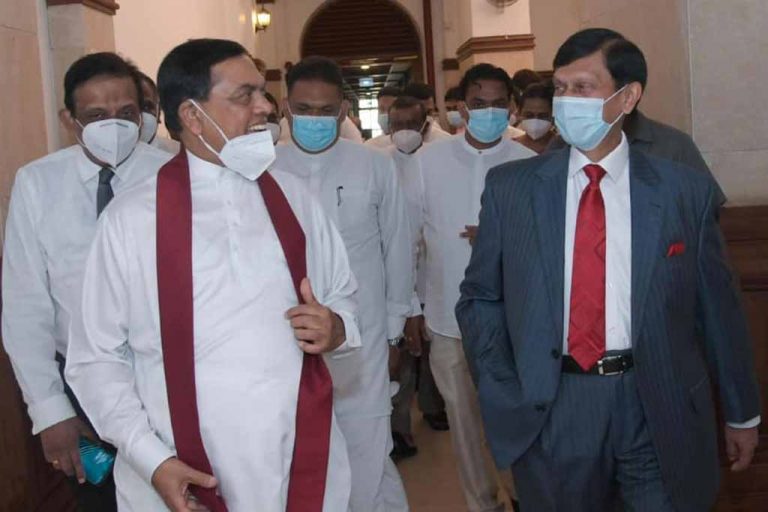 මුදල් ඇමති සමග කිසිම ගැටලුවක් නෑ, අපි බොහොම සුහදව කටයුතු කරනවා – මහබැංකු අධිපති