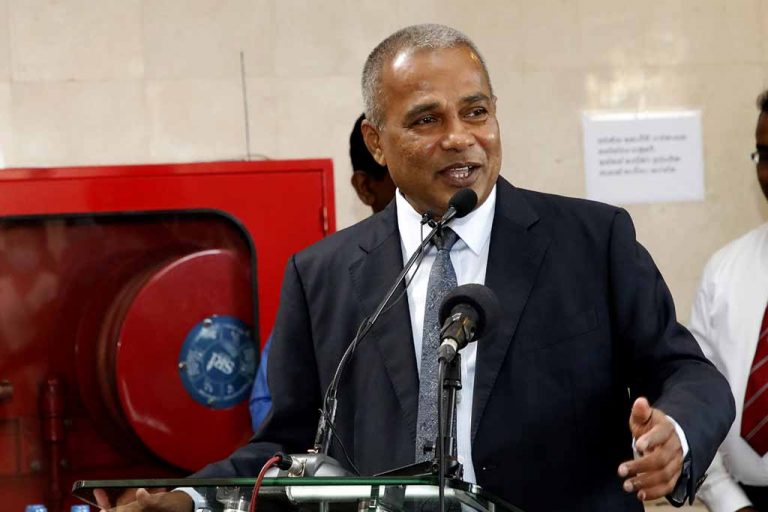තෙල් සංස්ථා සභාපති ඉල්ලා අස්වෙයි …