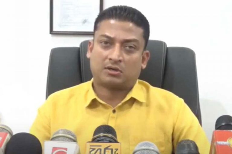 දුම්රිය ගාස්තු දැන් වැඩි නොවුණත් සඳුදාගෙන් පසු වැඩි වෙන්න පුළුවන් – දිළුම්
