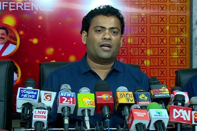 දැන් ඕගොල්ලොම බලන්න, අපේ මන්ත්‍රී වරප්‍රසාද කොච්චර කප්පාදු කරලාද ? – ඇමති ඉන්දික (VIDEO)