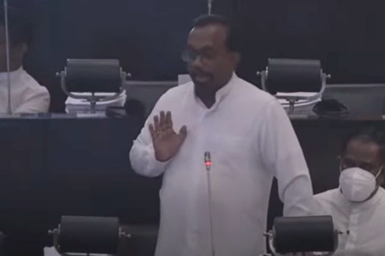 කාබනිකත් මගේ නෙවෙයි, චීන පොහොරත් මගේ නෙවෙයි, ගෝඨාභය නිසා කට වහගෙන හිටියා – මහින්දානන්ද