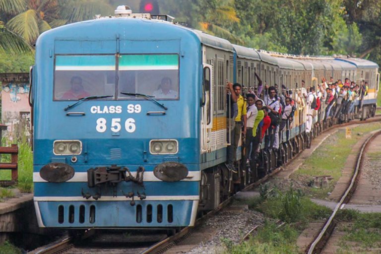 වර්ජනය මැද්දේත් දුම්රිය 20ක් ධාවනය කළා – දුම්රිය දෙපාර්තමේන්තුව