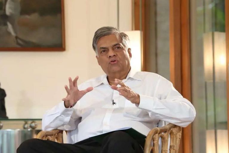 අගමැති රනිල්ගෙන් කඩිනමින් සහන අයවැයක් …