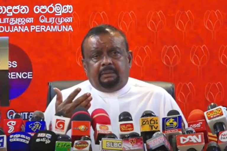 අනේ මන්දා අනේ ඒ කෝන්තරේ නම් අපිට තේරෙන්නෙත් නැහැ (VIDEO)
