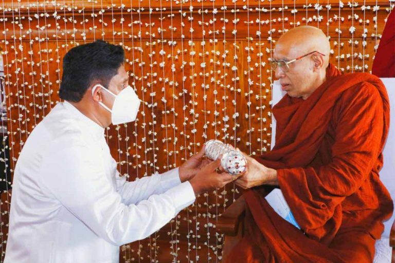 ශාසන කීර්ති දේශාභිමානී ශ්‍රී ලංකා ජනරංජන – විපක්ෂ නායක සජිත්ට ගෞරව නාමයක්