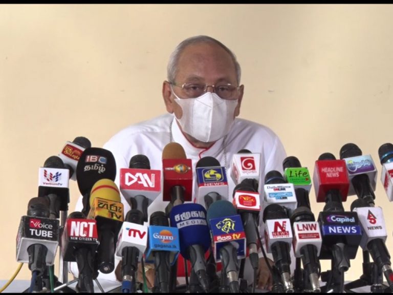 නව කැබිනට් මණ්ඩලය පිළිගන්න බැහැ.ඇස්බැන්දුමක් විතරයි – කාදිනල් හිමි (VIDEO)