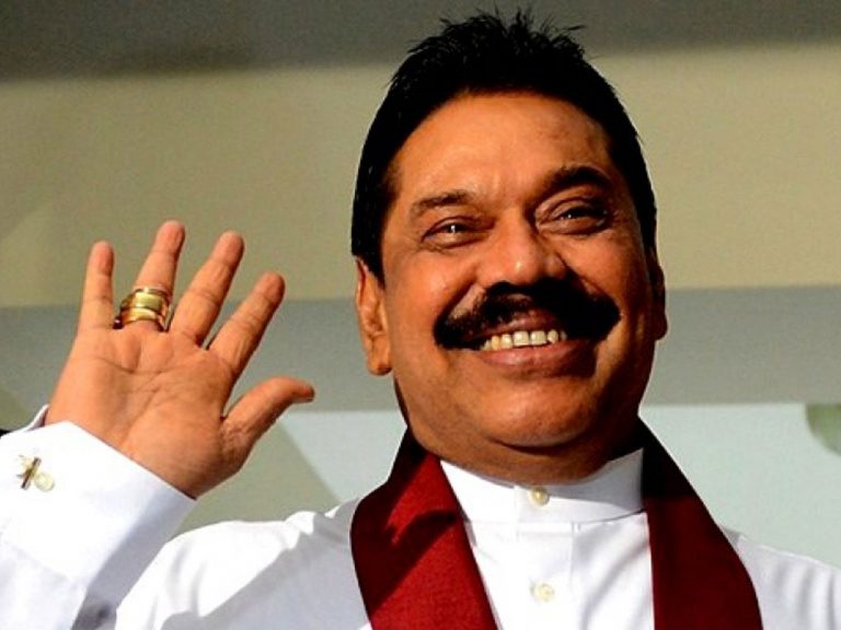 ඉවත් වන්නැයි බලකරද්දීත් මහින්දගේ නායකත්වයෙන්ම ආණ්ඩුව ඉදිරියට යාමේ තීන්දුවක්!