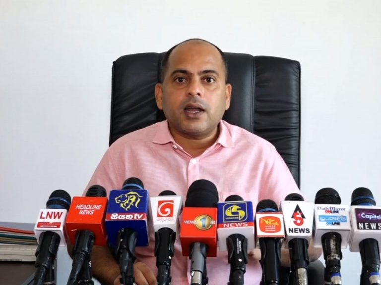 තුනෙන් දෙක විතරක් නෙවෙයි 113ත් දැන් ආණ්ඩුවට නැහැ.තවදුරටත් ලාමක ටින් ටින් ඇමති මණ්ඩලේට රටේ ප්‍රශ්න විසඳන්න බැහැ (VIDEO)