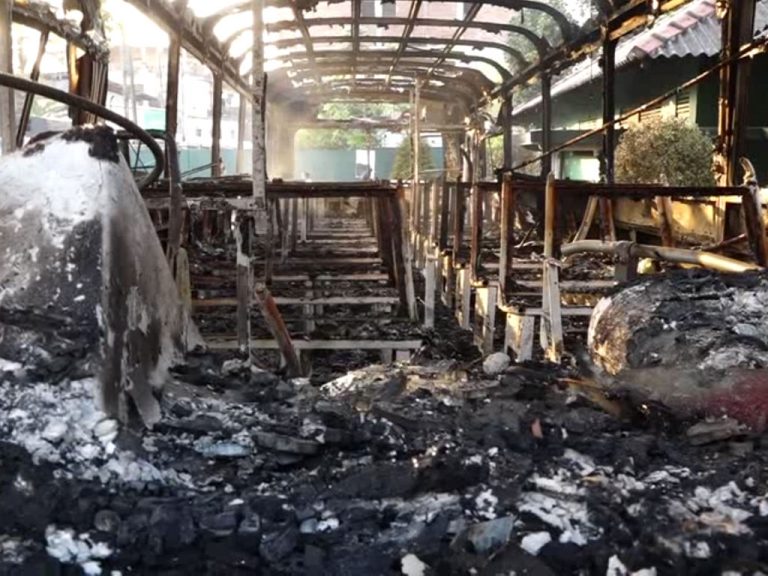 මිරිහාන ජනාධිපති නිවස ඉදිරිපිට පැවති විරෝධයේ අද උදෑසන තත්ත්වය! (VIDEO)