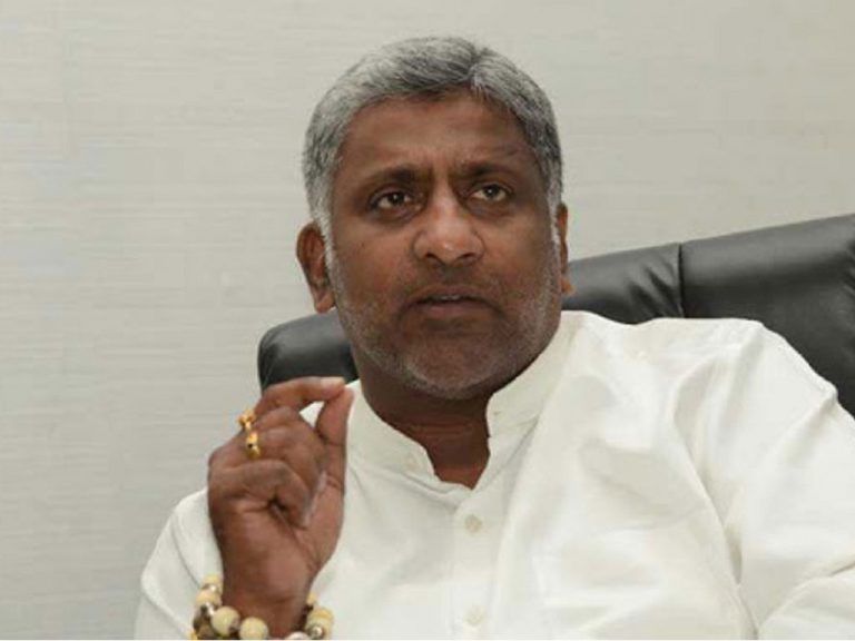 උද්ඝෝෂණ සහ කලහකාරී හැසිරීම් නිසා සංචාරකයෝ එන එක අඩු වෙලා – ප්‍රසන්න රණතුංග