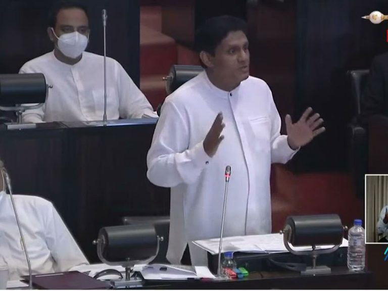 වැටුණු රට හදන මාර්ග සිතියම කෝ? සජිත්ගේ ප්‍රශ්න කිරීම හමුවේ පාර්ලිමේන්තුව උණුසුම් වෙයි.සභාවත් කල් තැබෙයි (VIDEO)