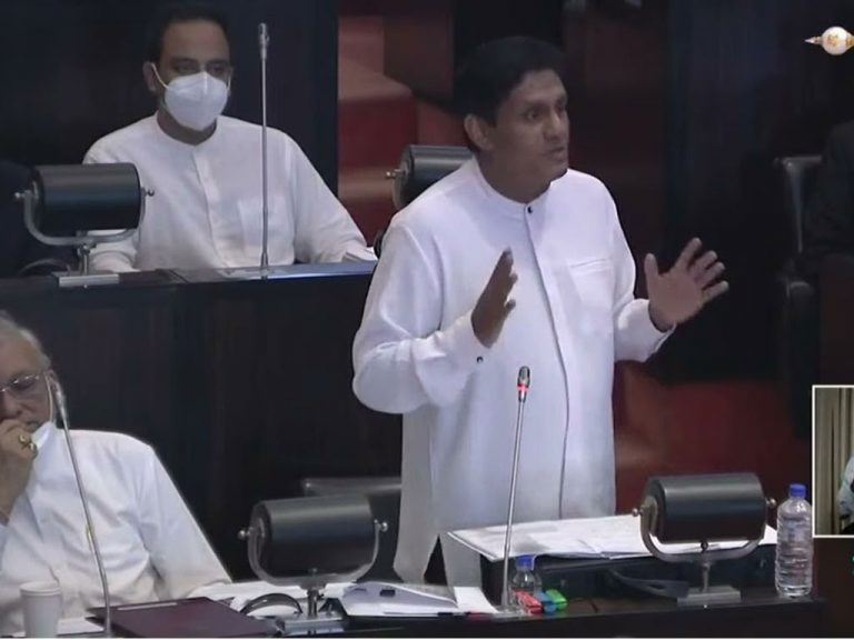 අවස්ථාවාදී ඇමතිකම් ගන්න අපි එන්නේ නැහැ – සජිත් පාර්ලිමේන්තුවේදීත් යළි තහවුරුවක් දෙයි