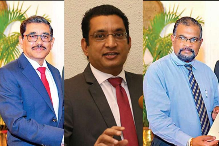 ණය පැහැර හැරීමේ තීන්දුව මේ තුන්කට්ටුව ගත්තේ කාගේ අනුමැතිය ඇතිවද ?