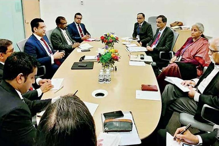 නහය ගාවටම වතුර ඇවිල්ලා … එකටම ගිලෙමුද ?