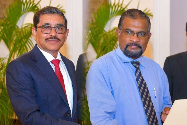 නව මහබැංකු අධිපතිවරයා සහ නව මුදල් අමාත්‍යාංශ ලේකම්වරයා පත්කෙරේ …