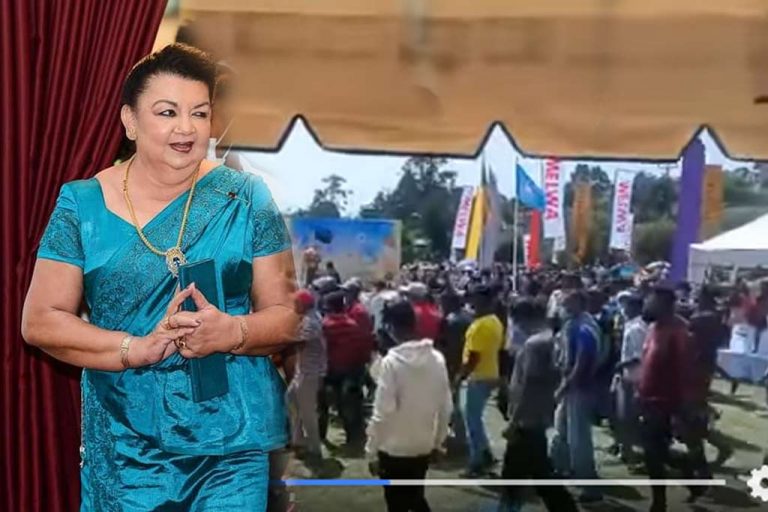 අගමැති ආර්යාවට විරෝධය පා නුවර එළියේදී ජනතා උද්ඝෝෂණ … !