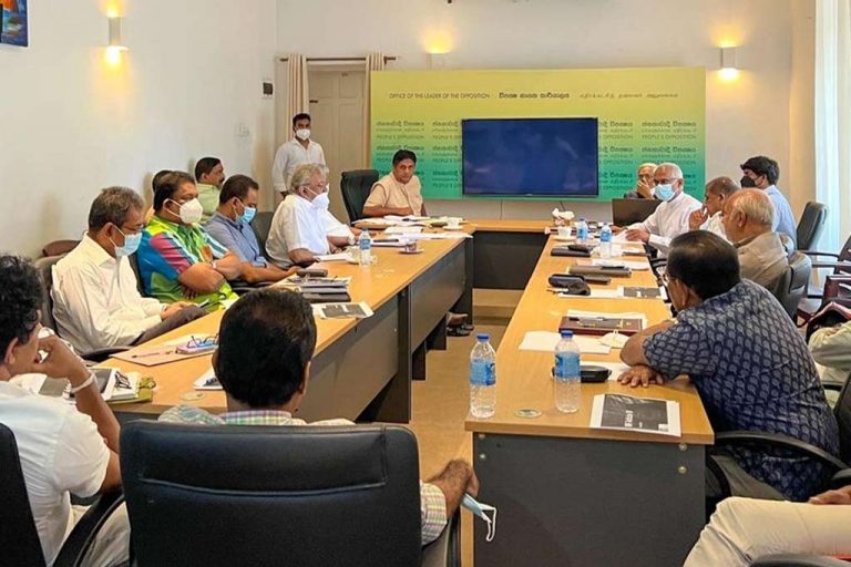 ජනපතිගේ ඉල්ලීම සමගි ජන බලවේගය එකහෙළාම ප්‍රතික්ෂේප කරයි ! (VIDEO)