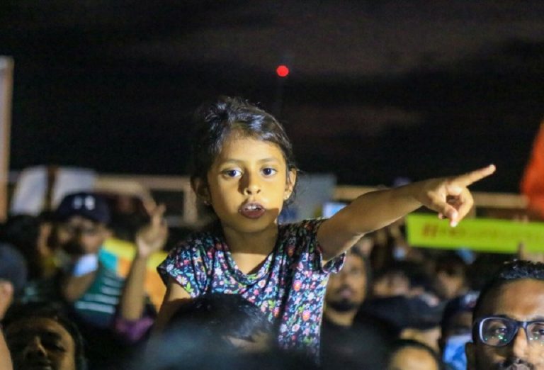 ලංකාවේ සිද්දවුන ලස්සනම අරගලයට අදට දින පනහයි: මහේෂ් හපුගොඩ