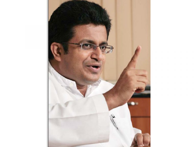 ආණ්ඩුව පෙරළන්න අපි උත්සහ කරන්නේ නැහැ.හැබැයි රනිල් ගැනත් අපට විශ්වාසයක් නැහැ – ගම්මන්පිල (VIDEO)