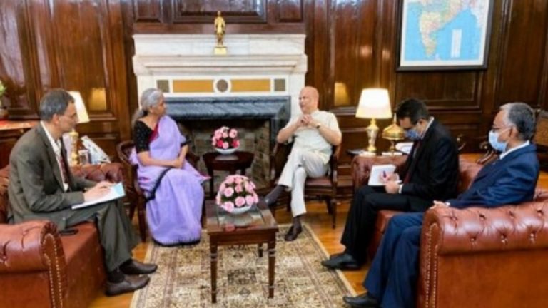 ආර්ථික සහයෝගීතාව සඳහා ඉන්දියාවේ ශ්‍රී ලංකා මහ කොමසාරිස්වරයා සහ ඉන්දියානු මුදල් ඇමතිනිය අතර හමුවක්!