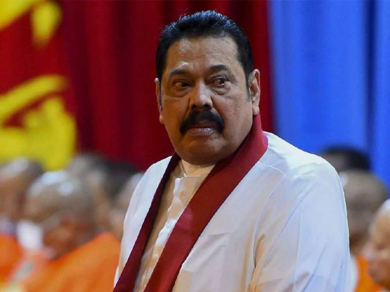 ශ්‍රී මහ බෝධිය වඳින්න ගිය අගමැතිටත් ජනතාවගේ විරෝධය (Video)