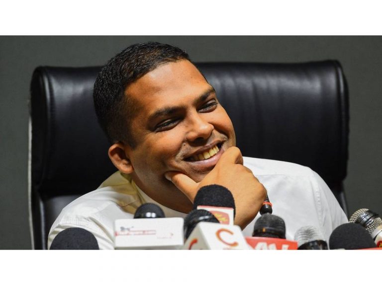 ගෝඨා ගෝ හෝම් ස්ථාවරයේ වෙනසක් නෑ – ජනාධිපති ඉදිරියේ දිවුරුම් දුන් හරීන් !