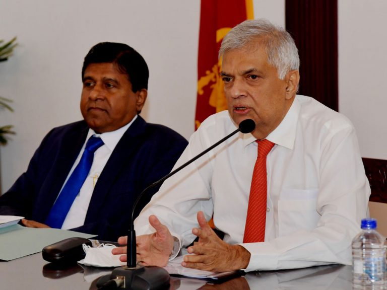 21 හැකි ඉක්මනින් සම්මත කර ගැනීමට පක්ෂ නායකයින් එකඟතාවකට!