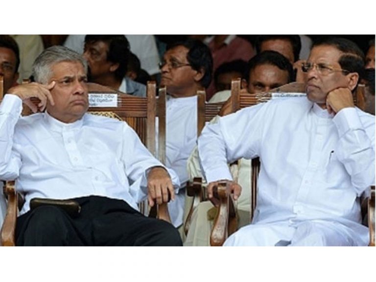 රනිල් නිසා මෛත්‍රී අඩියක් පස්සට ගත්තාද?
