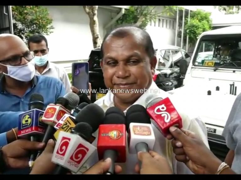 මහින්ද අගමැතිකමෙන් ඉවත් වෙනවා – රංජිත් මද්දුම බණ්ඩාර හෙළි කරයි (VIDEO)