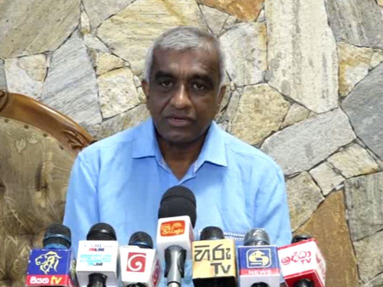 ඩීසල් ප්‍රශ්නය නම් අද හෙටම විසඳෙයි – පෙට්‍රල් ආවොත් අපි බෙදනවා! (VIDEO)