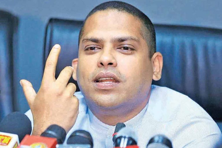 හරීන් කැබිනට් ඇමතිකම අත්හරීද ?