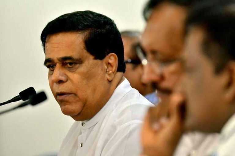 ජනපති නියමයෙන් නිමල් සිරිපාල ඇමති ධුරයෙන් ඉවත් වෙයි