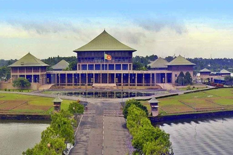 රජයේ ණය ගැනීමේ සීමාව බිලියන 9000 කින් ඉහළ දැමීමේ යෝජනාව අද පාර්ලිමේන්තුවේ විවාදයට
