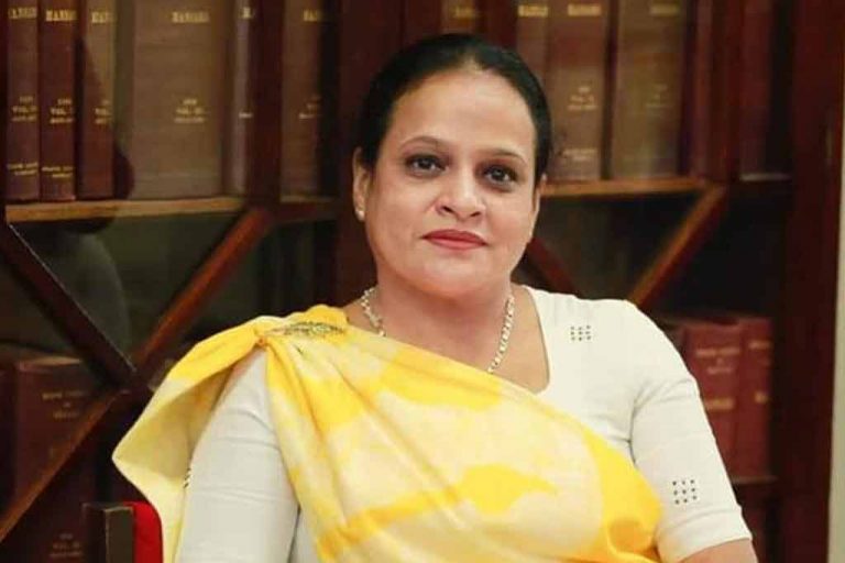 රෝහිණී කවිරත්න නිතරගයෙන් නියෝජ්‍ය කථානායක ධුරයට …