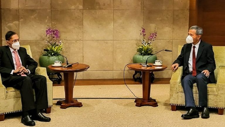 විදේශ කටයුතු ඇමතිගේ සිංගප්පූරු නිල සංචාරය