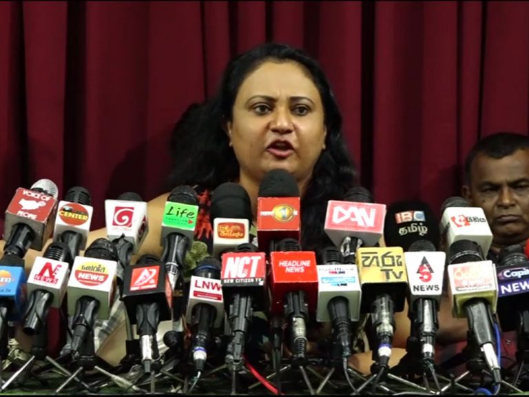 ගෝඨාභය, දැන් හොඳටම ඇති.යන්න නිරයක් හොයාගන්න! (VIDEO)