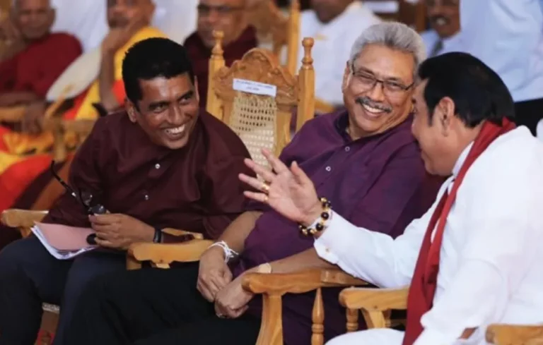 ජොනිව අත්අඩංගුවට ගන්නැයි වරෙන්තු නිකුත් කරයි