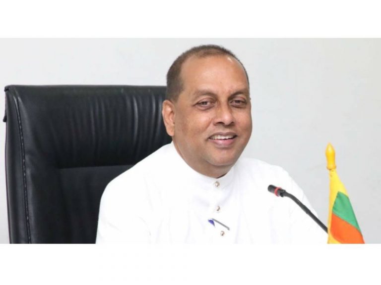 ජනතාවගේ අතමිට සරු වෙනවා – බලාපොරොත්තුවෙන් ඉන්න