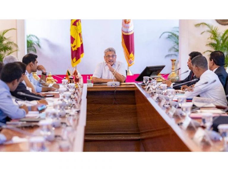 ඉන්ධන බෙදා හැරීම ක්‍රමවත් කරන්න – ජනපතිගෙන් උපදෙස් !