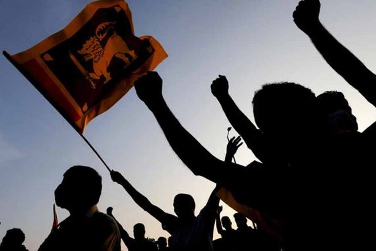 රට බේරාගැනීමේ අවසන් අවස්තාව යළිත් …. ??
