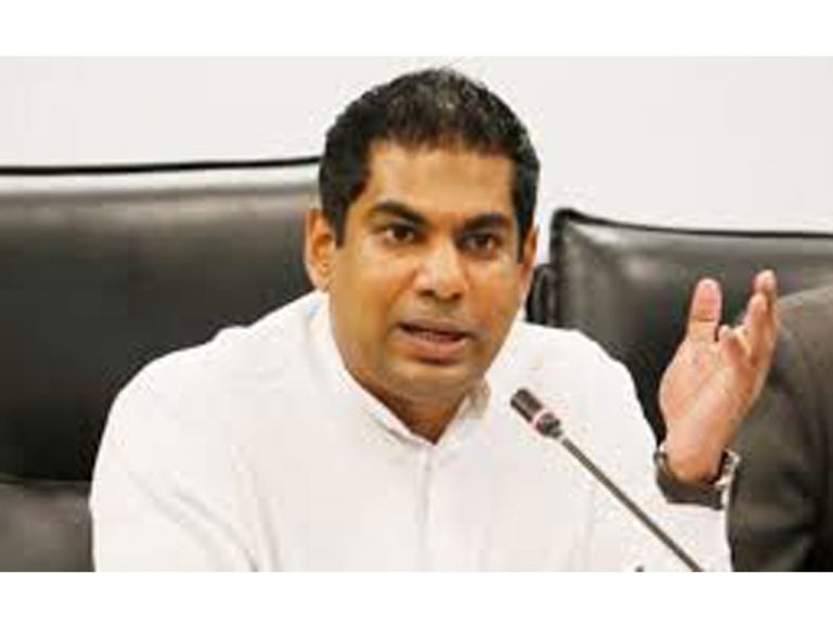 ඇමති කංචනගේ කටට යළි පණ එයි. ඉන්ධන නැව් එන දින ගැන කියයි!