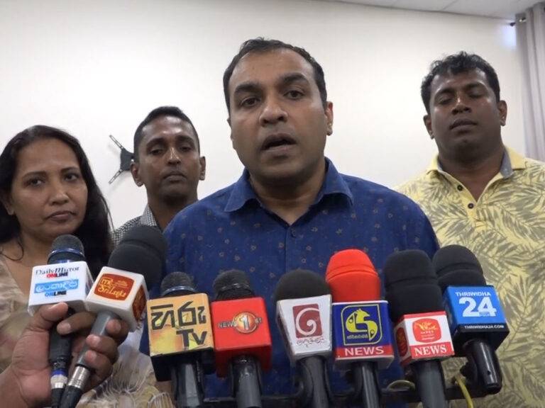 ලංකාවේ දේශපාලන ඉතිහාසයේ ලොකුම ලණුව අපේ නායකයෝ ගිල්ලා! (VIDEO)