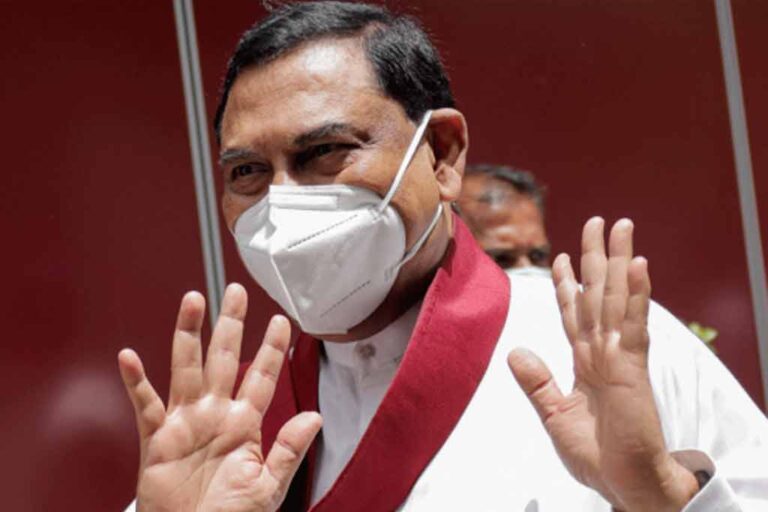 එයාර්පෝට් විරුවෝ රටට කරපු උදව්ව …