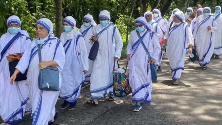 නිකරගුවාව තෙරේසා මවුතුමියගේ කන්‍යා සොයුරියන් නෙරපා හරියි
