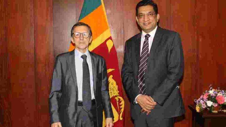 විදේශ තානාපතිවරු අභිනව විදේශ කටයුතු ඇමති හමුවට