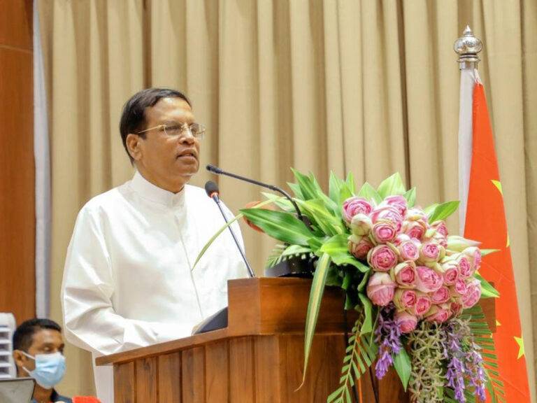 මට මේ ආණ්ඩුවේ අගමැතිකම් ඕනේ නෑ.විපක්ෂයත් එක්ක මම ආණ්ඩුවක් හදනවා – මෛත්‍රී