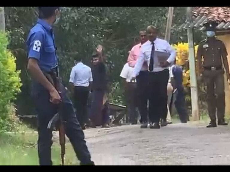 අත්අඩංගුවට ගෙන දින 06කට පසු වසන්ත මුදලිගේ තංගල්ල බන්ධනාගාරයේදී! (VIDEO)