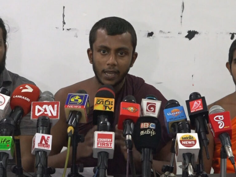 අරගලයේ නියමුවන් හිරකරලා රනිල්ට විළි වසාගන්න අපි ඉඩ තියන්නේ නැහැ – අපි අන්තරේ (VIDEO)